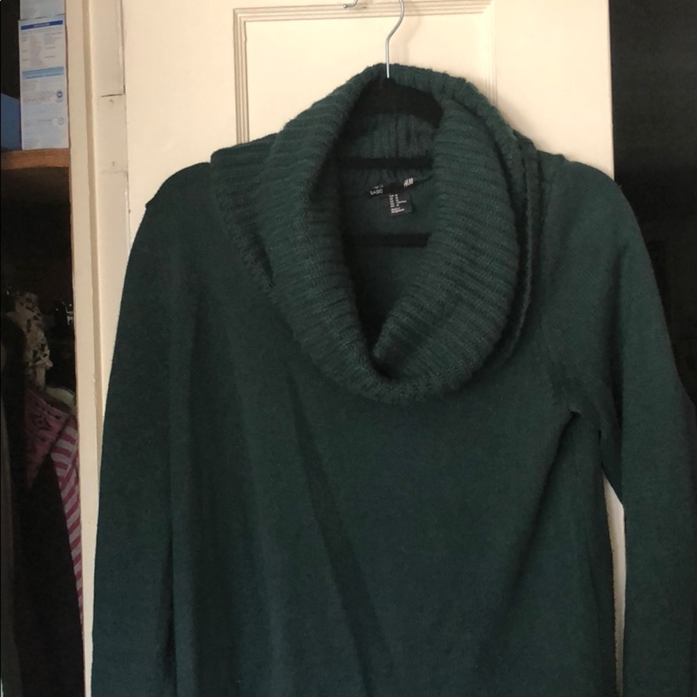 Tunic length sweater